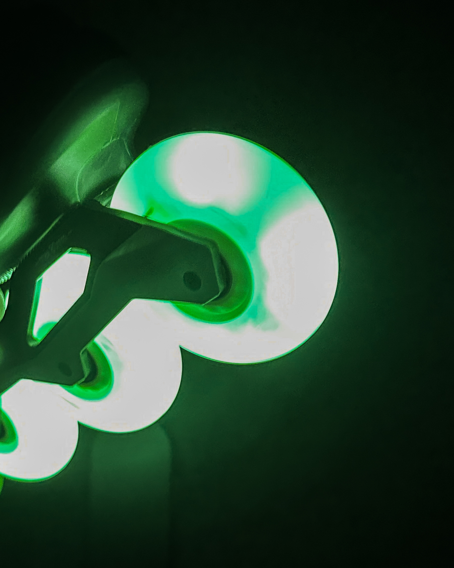 LUMINOUS Wheels: How Do Light-Up Skate Wheels Work?